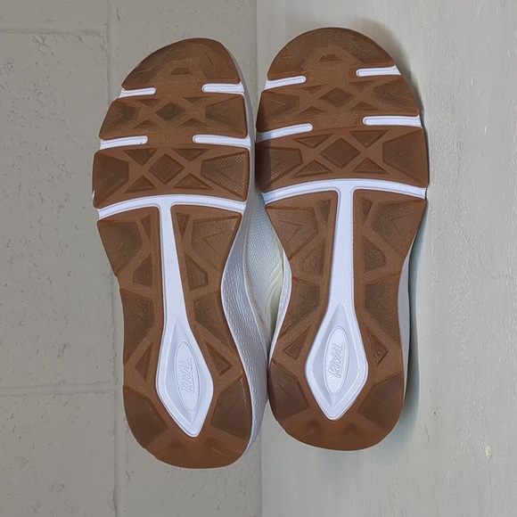 Women's RIVAL Pulse Athletic Sneaker Ivory/White Size 5.5 - Picture 10 of 13